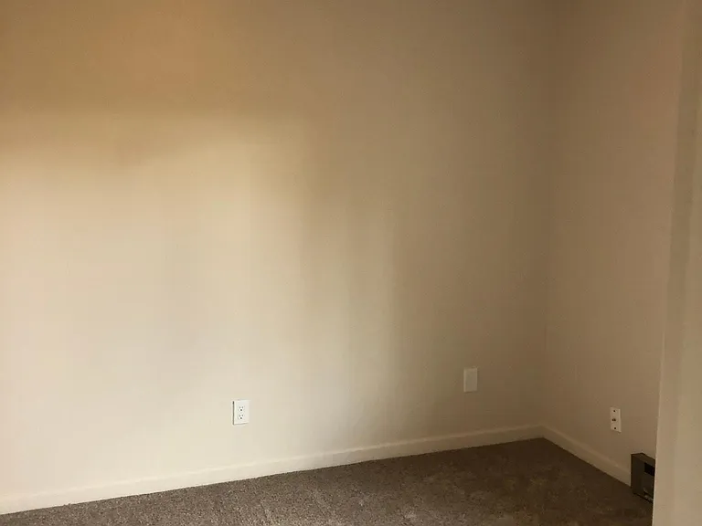 1250 NW 23rd St #16 — Photo 3