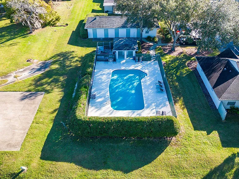 38070 Daughtery Rd — Photo 10
