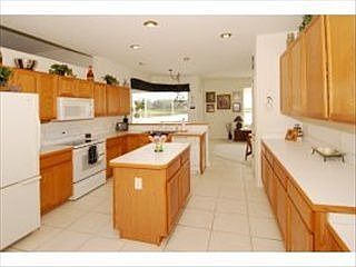 4th image of 744 Autumn Glen Dr