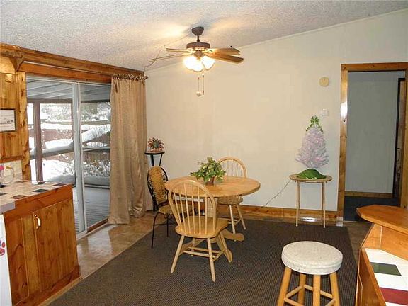 5th image of 188 Buckingham Pl
