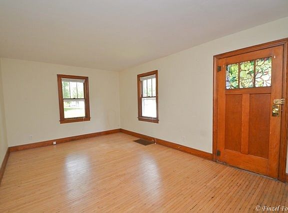 5th image of 1022 S Jefferson St