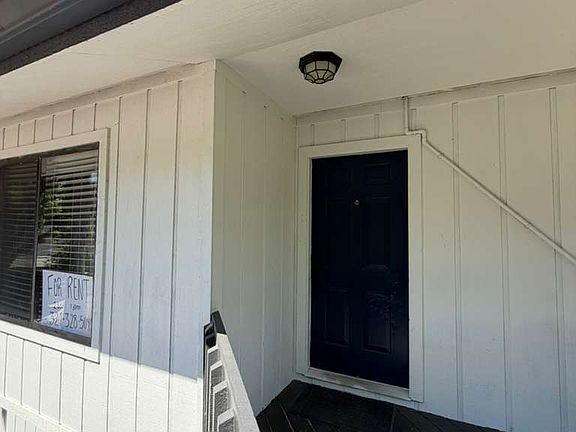3rd image of 431 Geneva Dr #2001