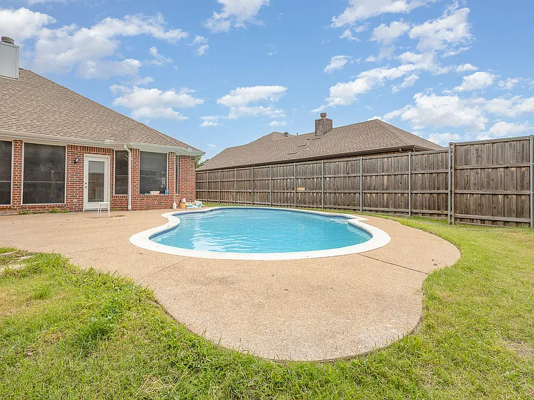 7318 Harbor Dr — Photo 32
