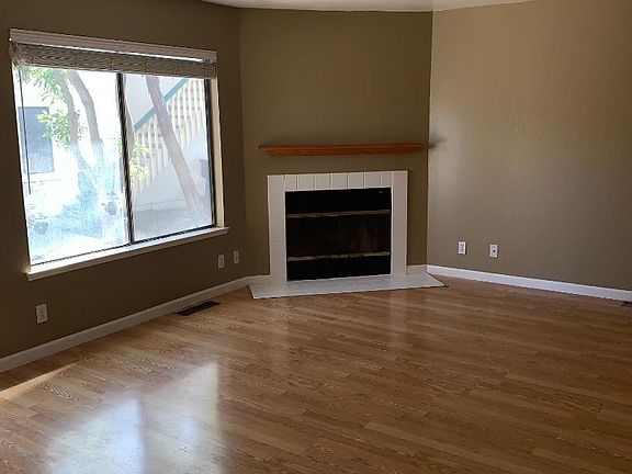 3rd image of 244 Green Meadow Dr APT C