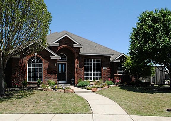 2nd image of 2590 Wagonwheel Dr