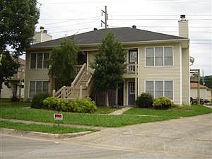 2nd image of 2703 Lantern Walk SE APT C