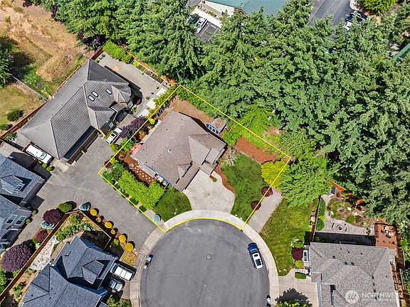 5th image of 5004 98th Avenue Ct W