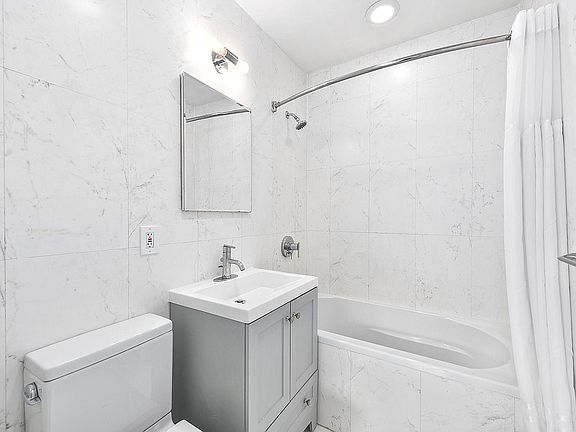 5th image of 553 Lenox Ave Unit 3E