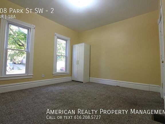 5th image of 808 Park St SW #2
