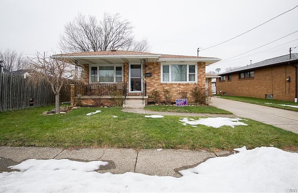 1st image of 16 Barlow Ave