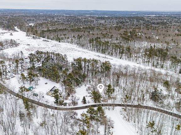 3rd image of 141 Meadow Road