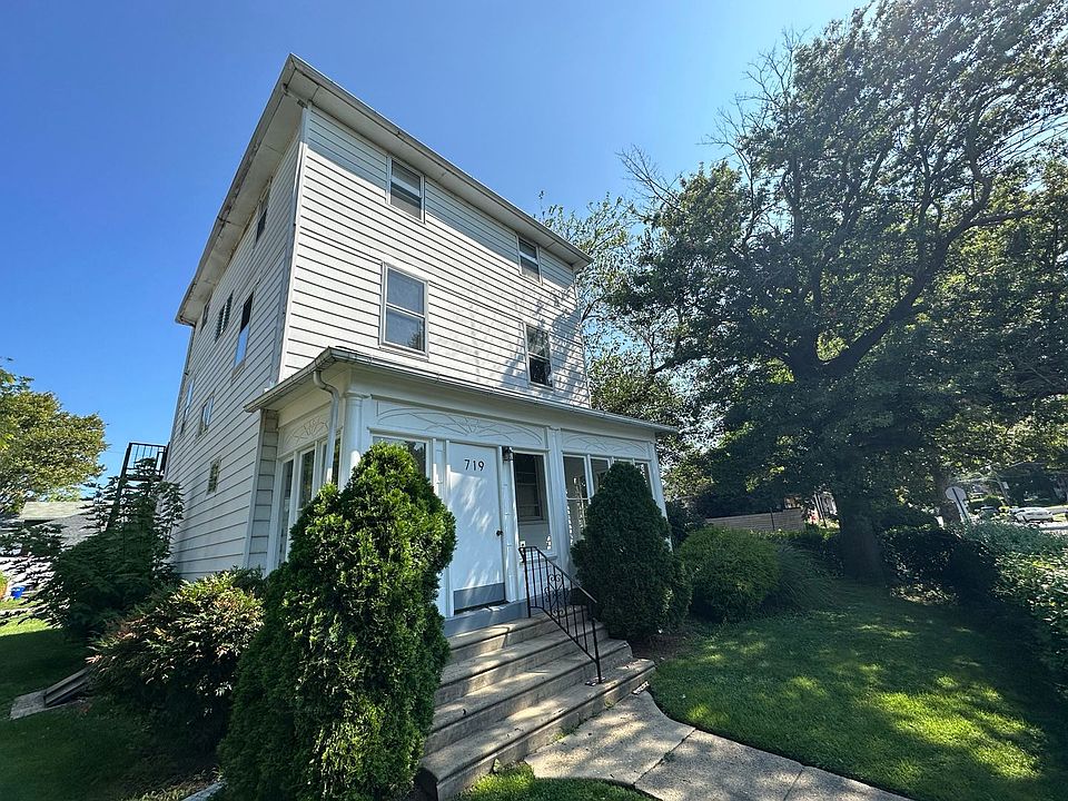 1st image of 719 Pembroke Ave Floor 2