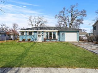 2806 Hawk Ln, Chicago, IL 60008