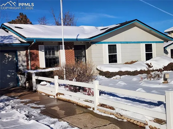 2435 Jet Wing Dr, Colorado Springs, CO 80916