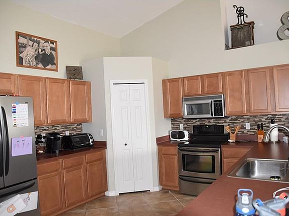 4th image of 1326 Oak Woods Ct