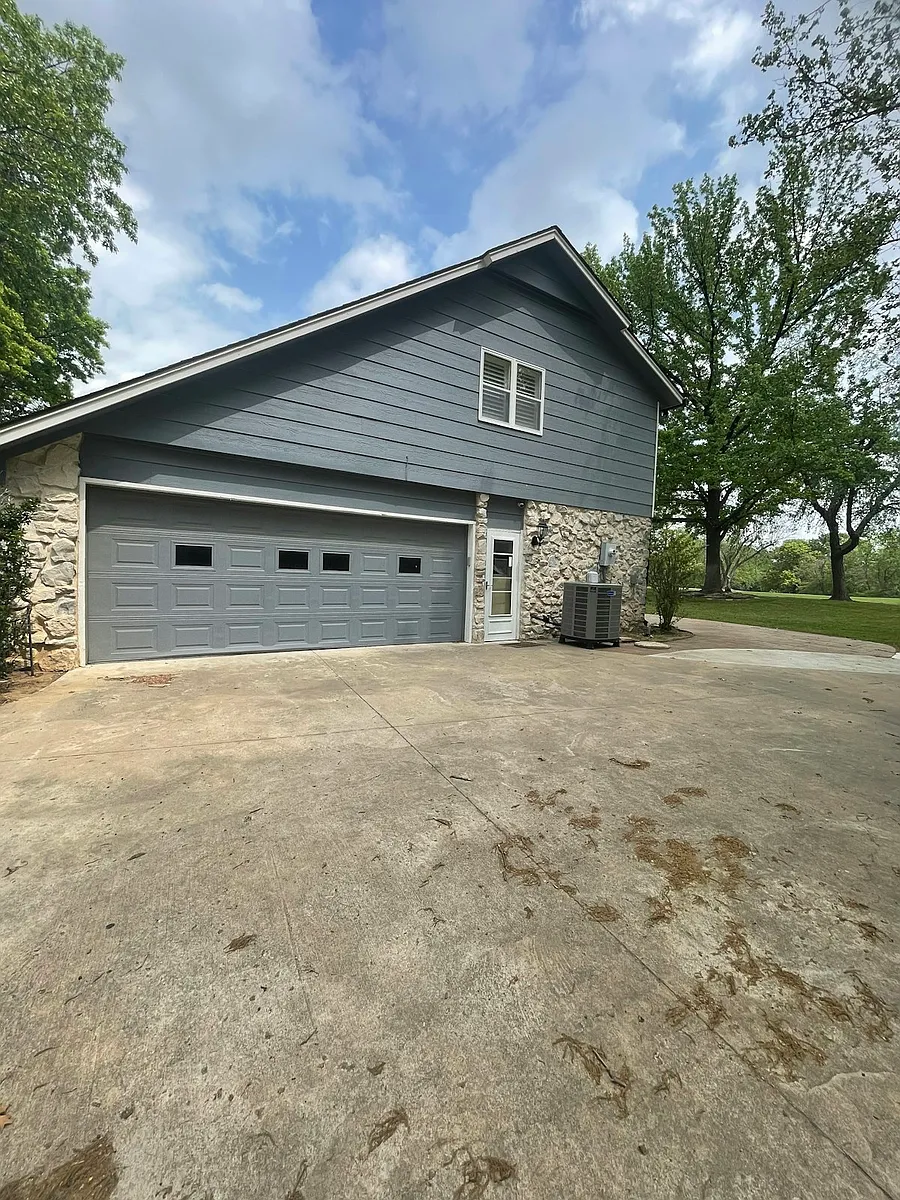 Building Photo - 503 Fairway Dr #3
