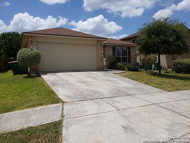 1st image of 467 Dolly Dr