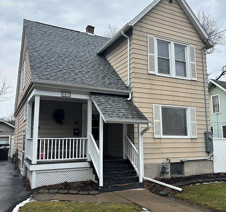 1st image of 1837 Davis St