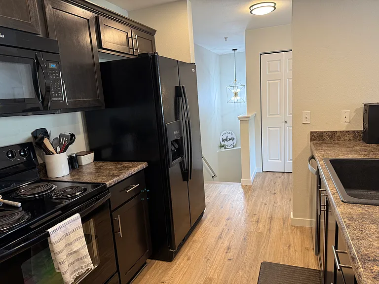 1900 Weaver Rd #P203 — Photo 13