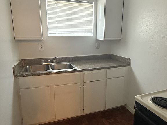 5th image of 5603 Jackson St #11341446