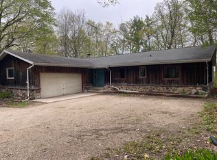 28902 Grove Ln, Waterford, WI 53185