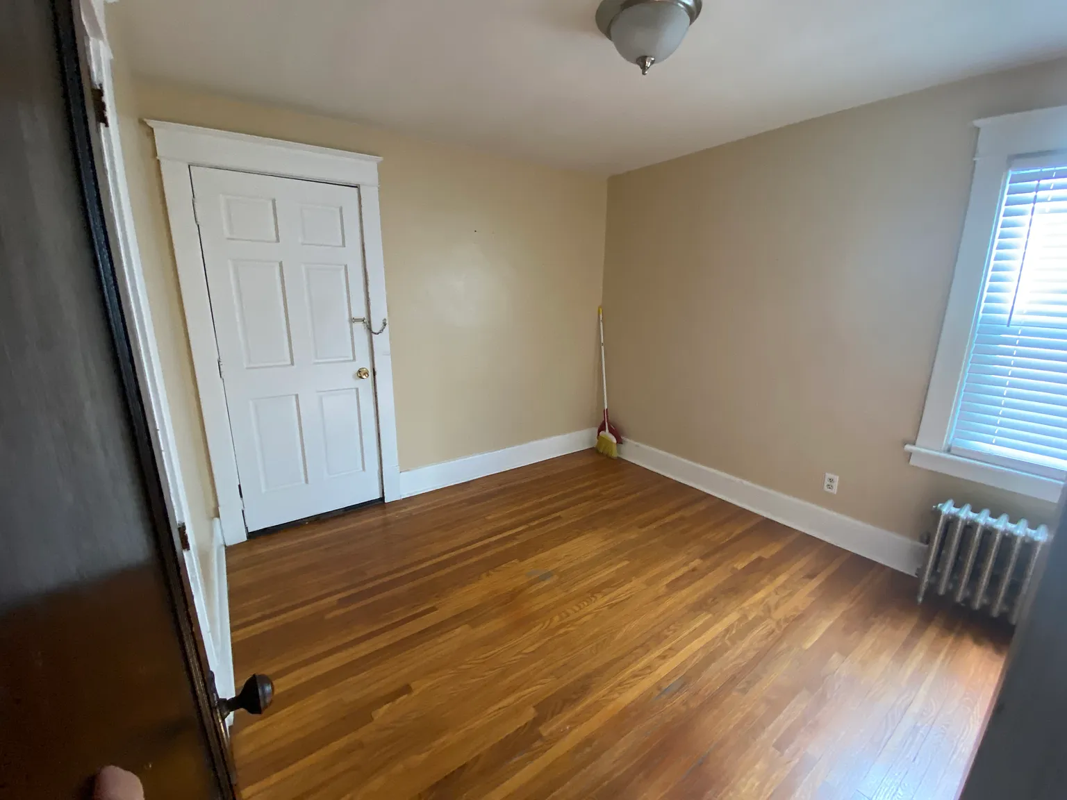 2 bed, 1000 sqft, $1,250 — Photo 1