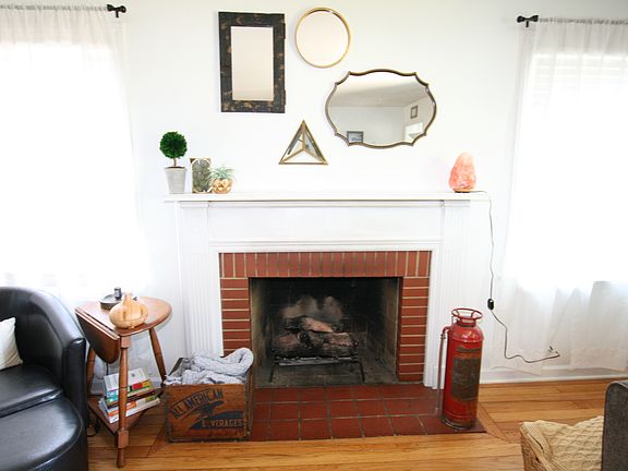 4th image of 2533 E Kessler Blvd