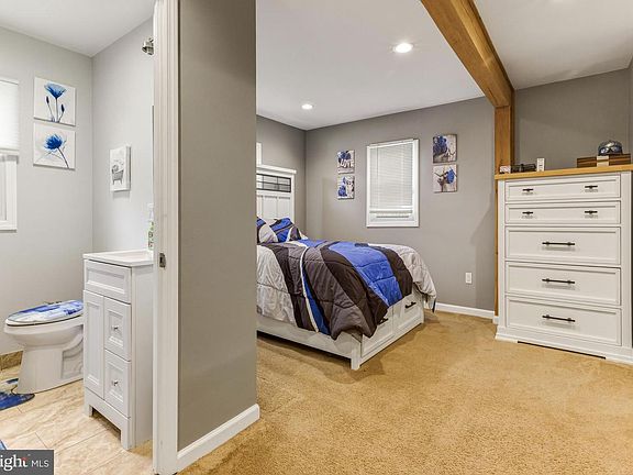 5th image of 1013 Delsea Dr