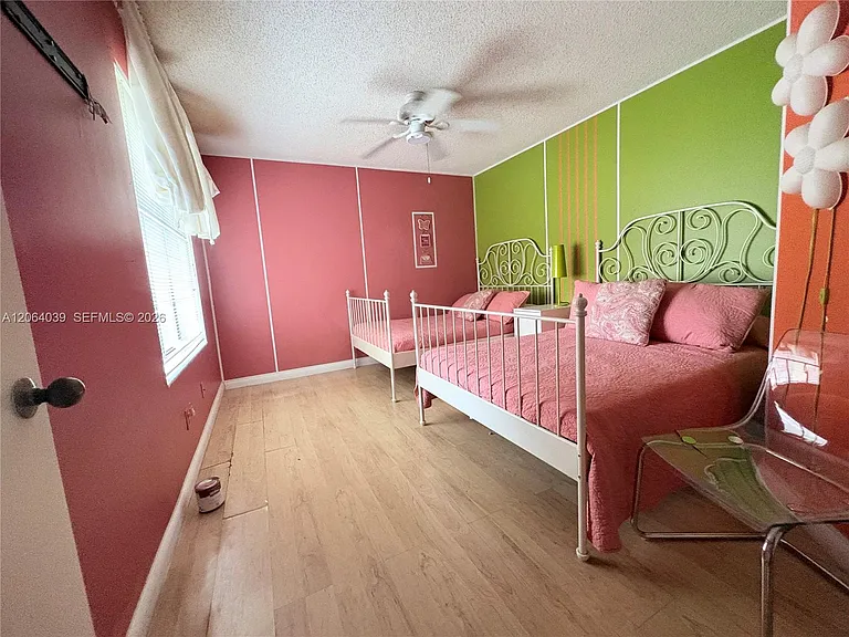 929 Coral Club Dr #929 — Photo 1