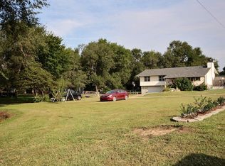 1403 N Webb Rd, Mulvane, KS 67110