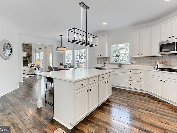 4th image of 23380 Minerva Dr