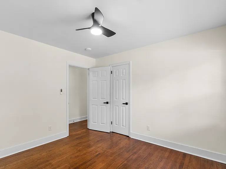2014 Sandhurst Dr — Photo 23