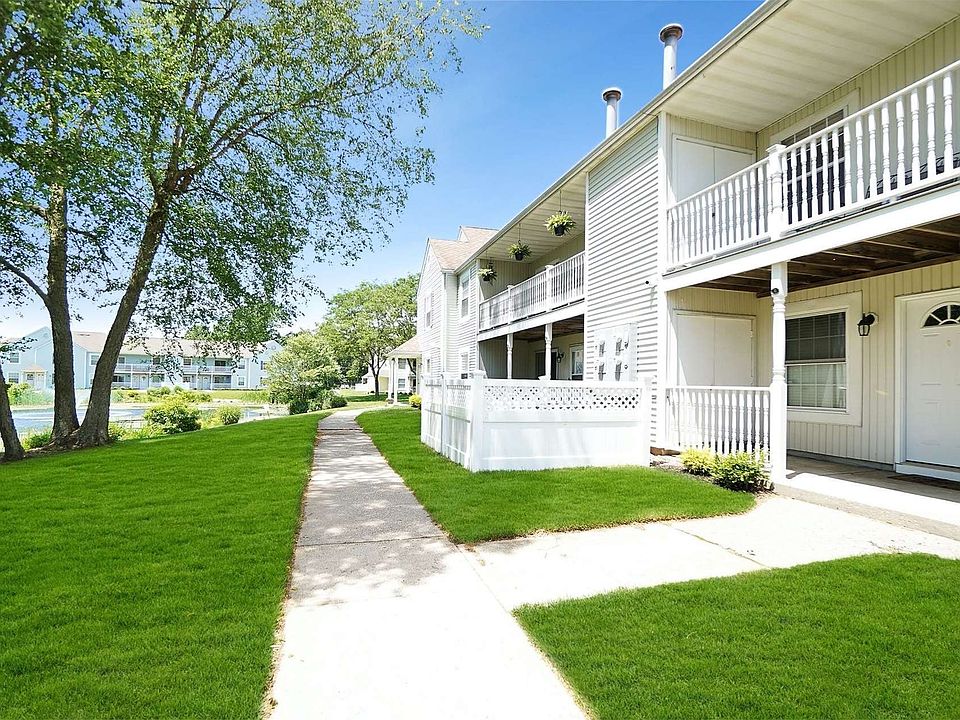1st image of 71 Fairview Cir #71