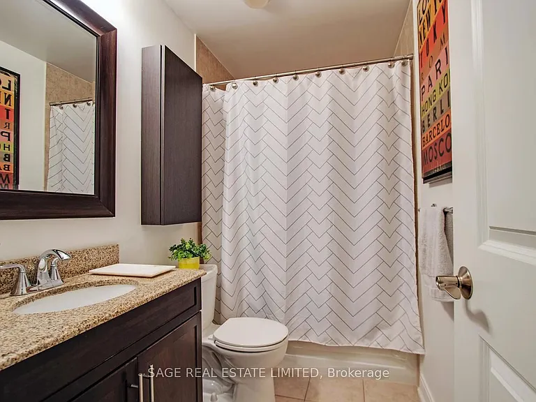 88 Broadway Ave #202 — Photo 17