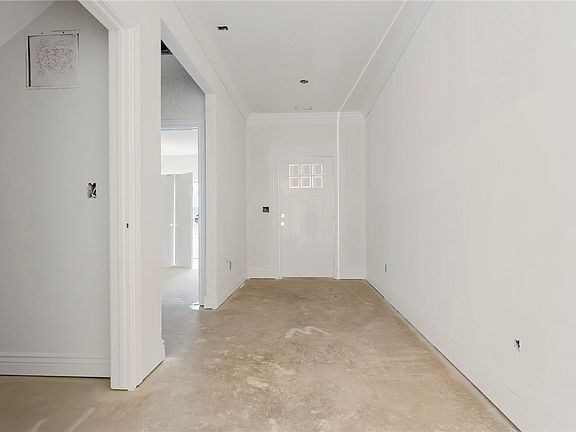 4th image of 800 Ann Pl