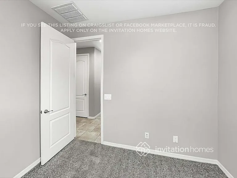 19018 W Yucatan Dr — Photo 15