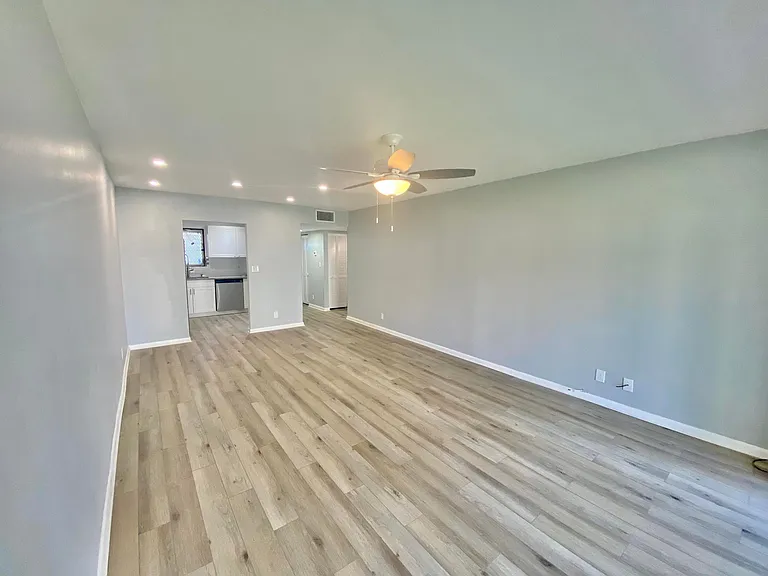 200 Waterway Dr S #208 — Photo 11