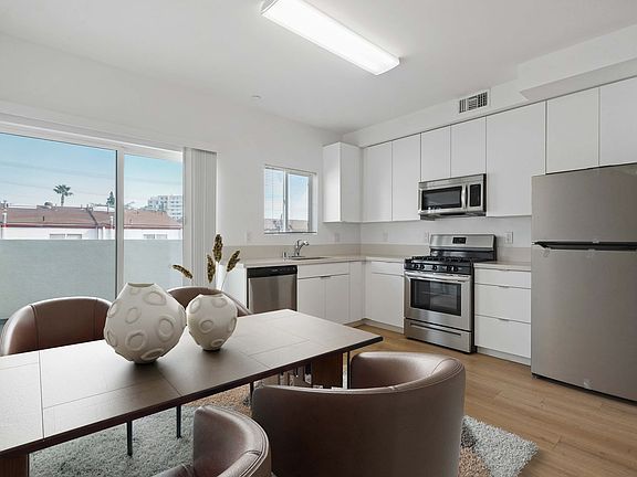 2nd image of 14912 Wyandotte St APT 103