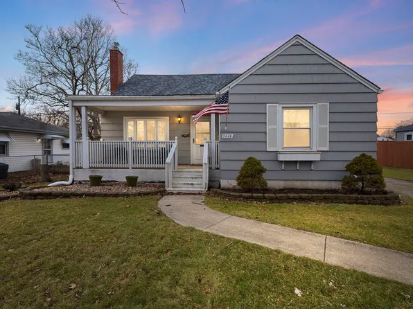 3228 Peoria St, Steger, IL 60475