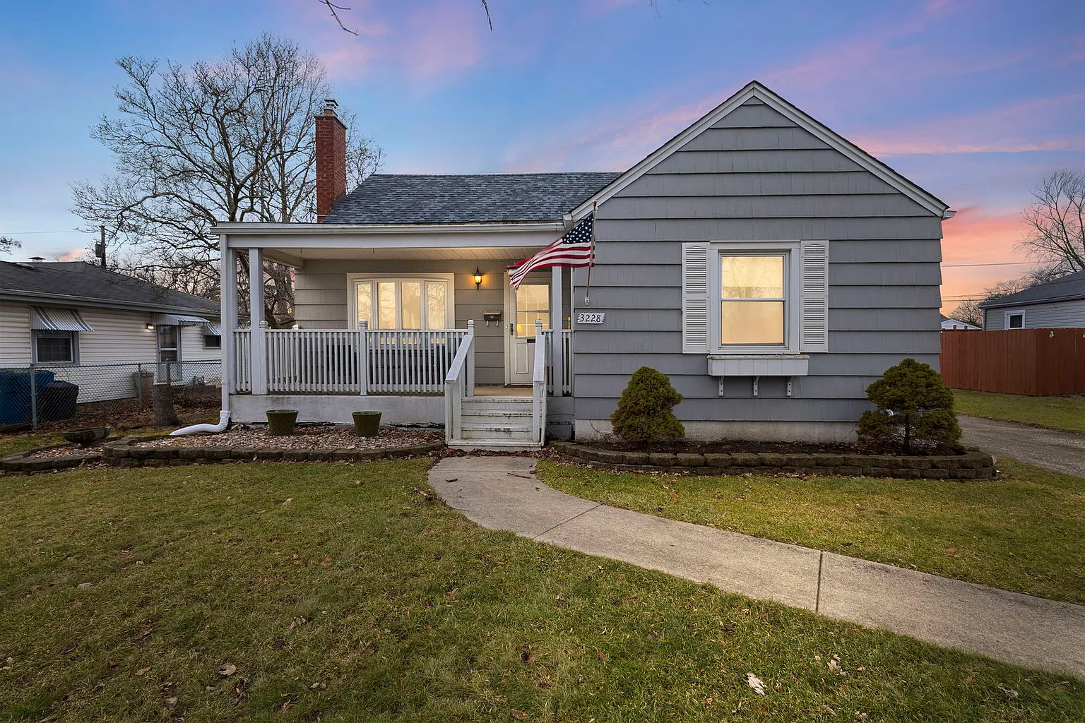 3228 Peoria St photo 1