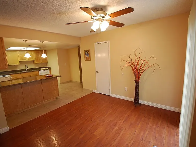 4206-4208 Casa Blanca Ln #4206 — Photo 3