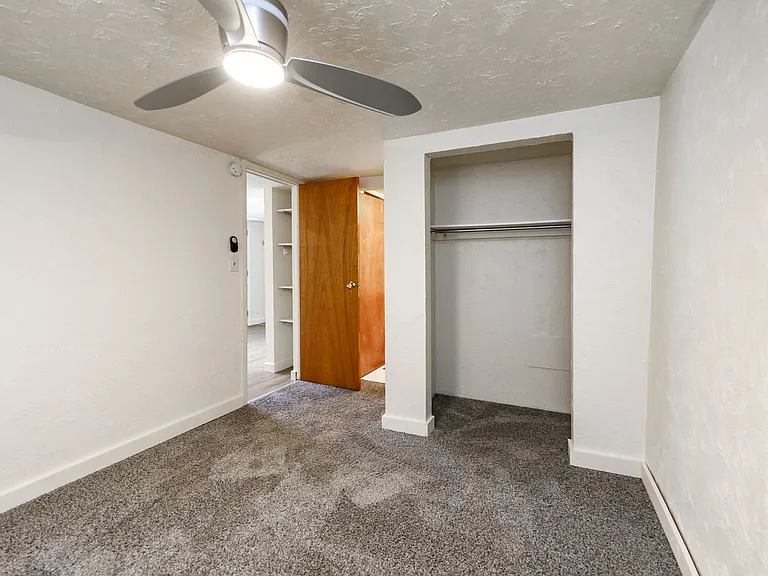 37 Delaware Rd — Photo 25
