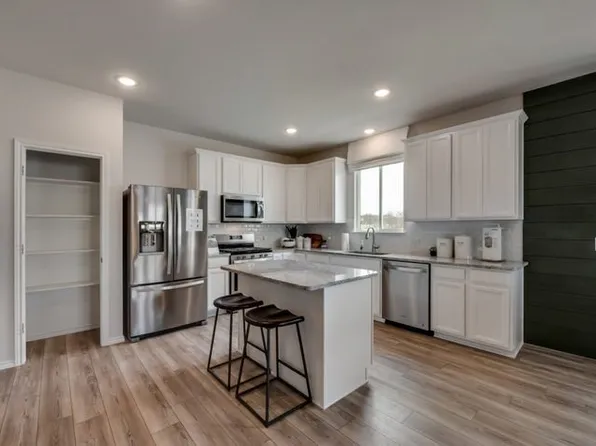 700 Forestdale Ct, Haslet, TX 76052