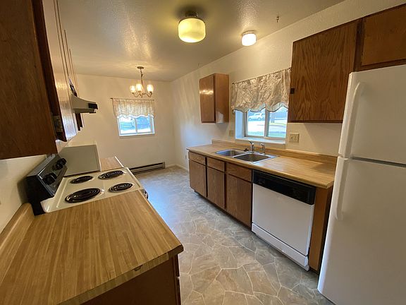 3rd image of 4149 Van Buren Ave #4149