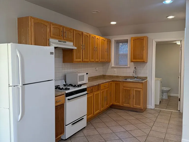 2427 N 10th Street — Photo 24
