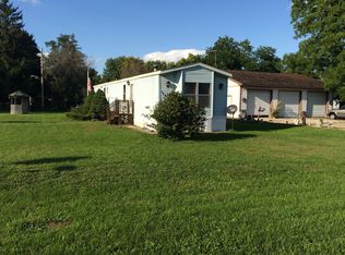 447 S Poplar St, Maple Rapids, MI 48853