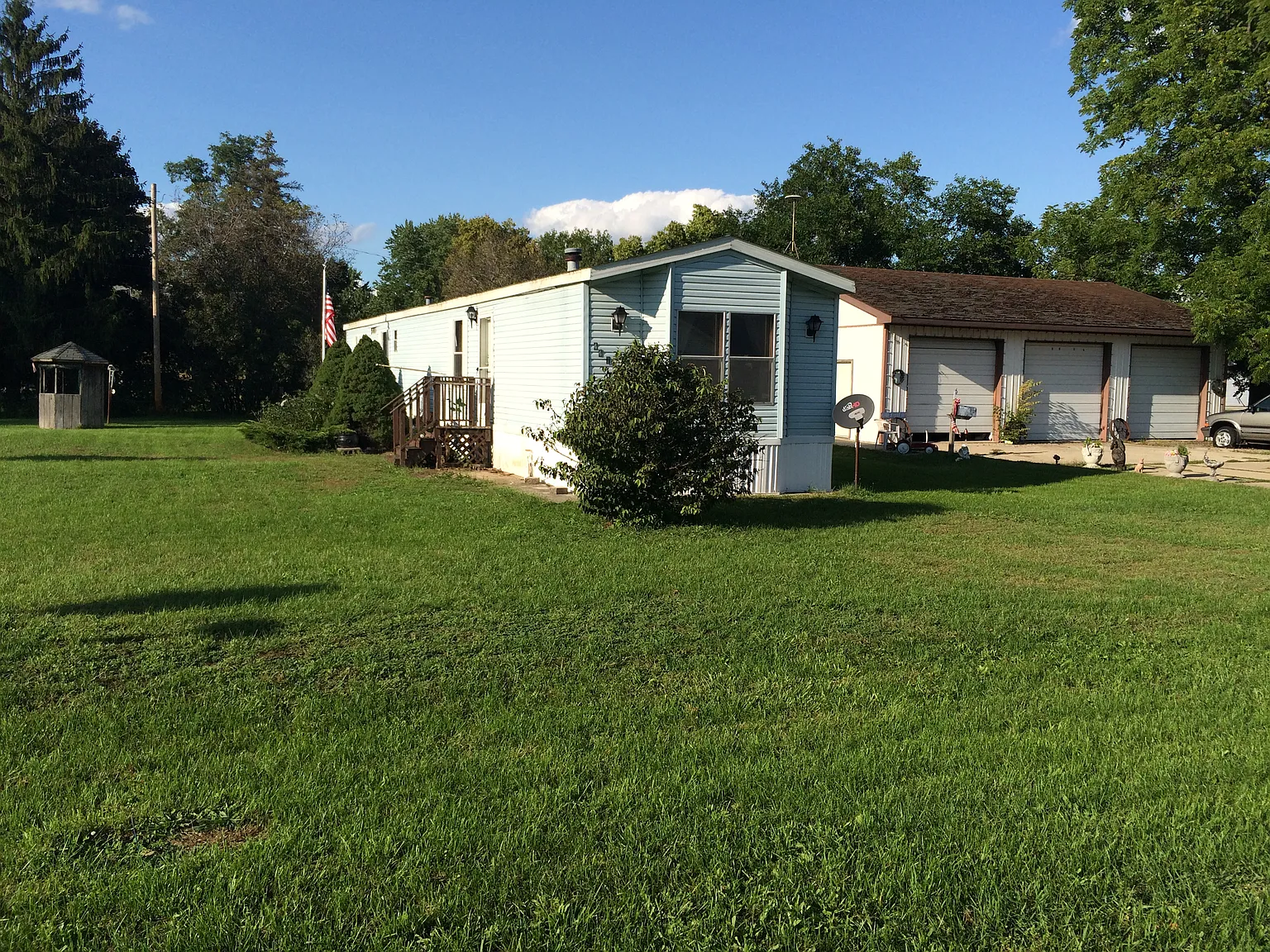 447 S Poplar St photo 1