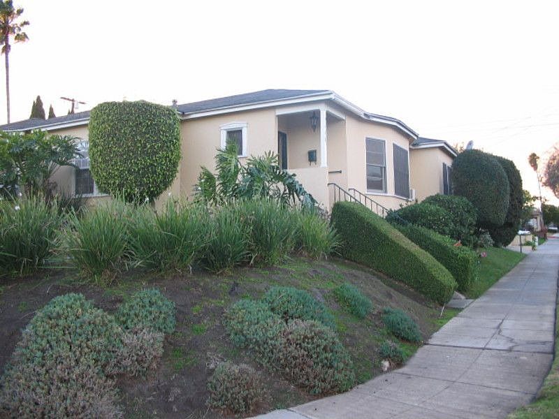 1st image of 9056 Airdrome St
