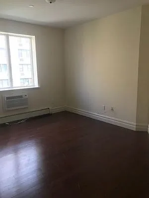 Rented by Premier Metro Realty Corp | media 15