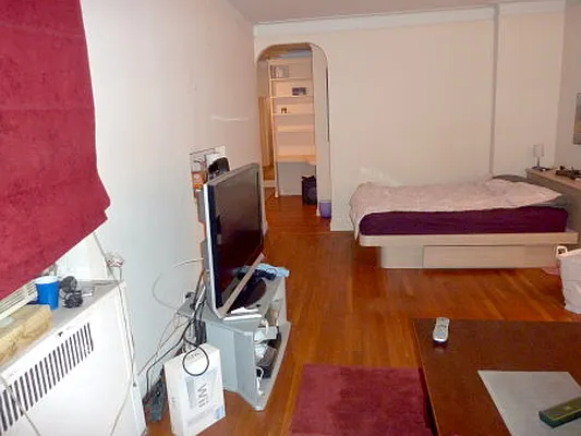 Rented by Margaret Bassett Real Estate | media 11